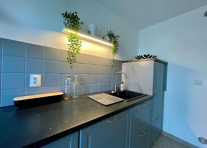 Le Monastere - Collection La 21eme Planche Μπαγιέ