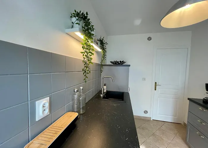 Le Monastere Apartment *